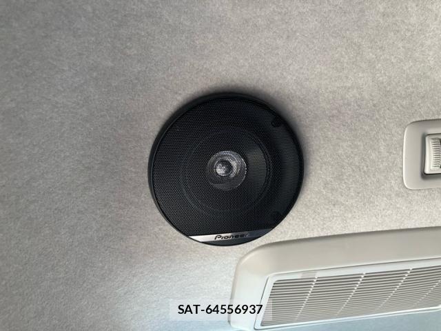 Toyota HIACE WAGON 2023-01 8562111-23