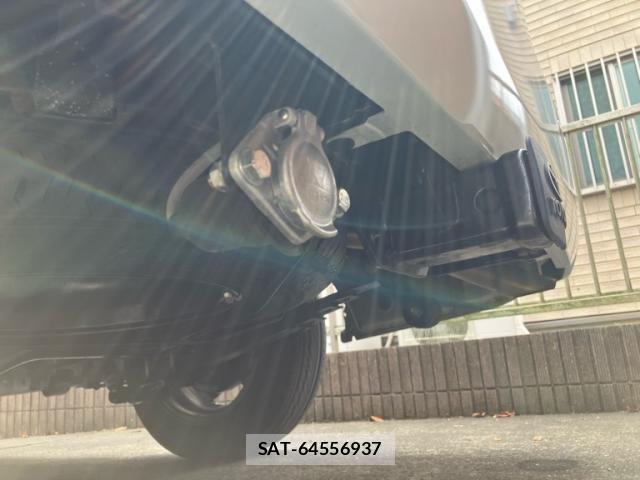 Toyota HIACE WAGON 2023-01 8562111-24