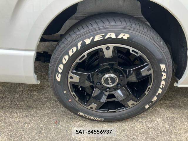 Toyota HIACE WAGON 2023-01 8562111-3