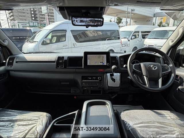 Toyota HIACE WAGON 2026-06 8627037-3
