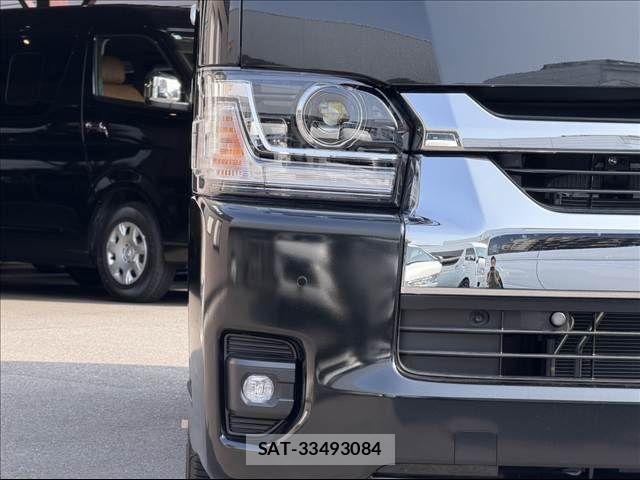Toyota HIACE WAGON 2026-06 8627037-4