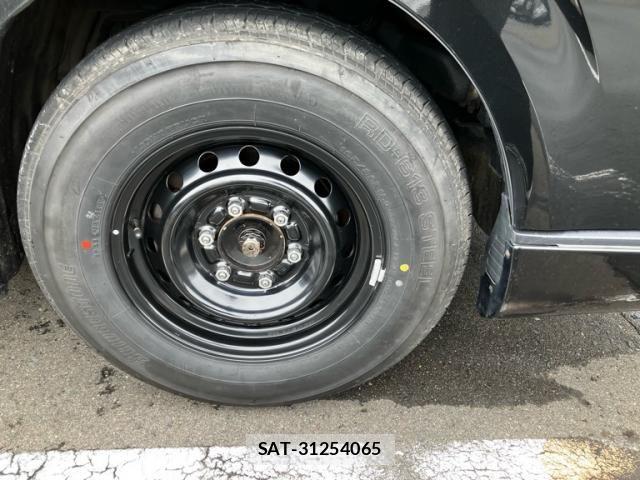Toyota HIACE WAGON 2009-11 8627040-9