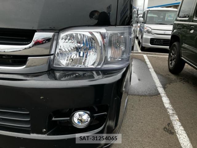 Toyota HIACE WAGON 2009-11 8627040-4