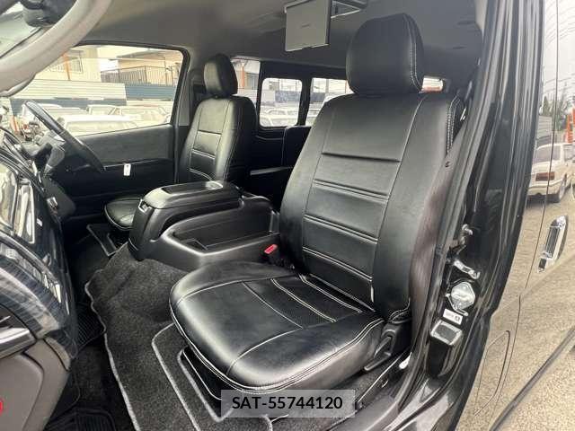 Toyota HIACE WAGON 2017-08 8666245-9