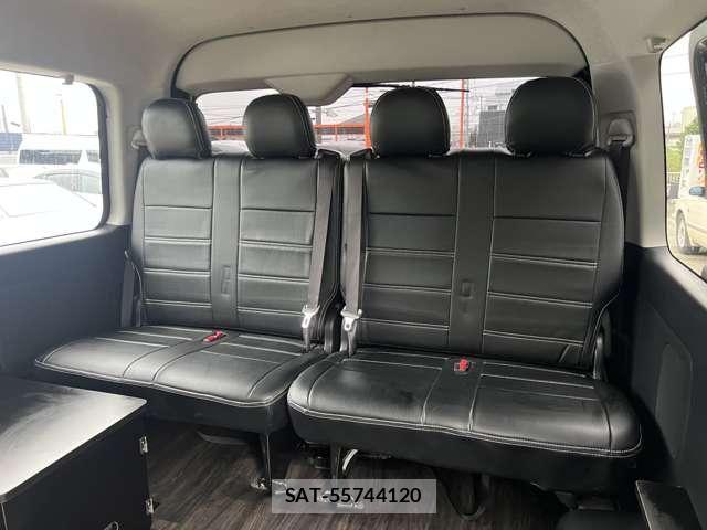 Toyota HIACE WAGON 2017-08 8666245-16