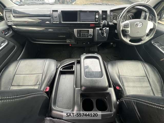 Toyota HIACE WAGON 2017-08 8666245-21