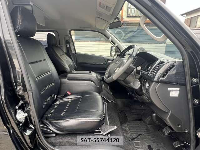 Toyota HIACE WAGON 2017-08 8666245-8