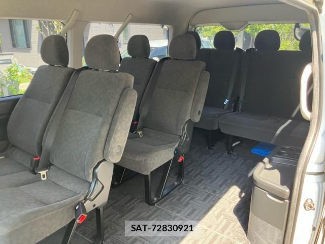 Toyota HIACE WAGON 2013-10 8666247-16