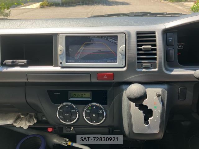 Toyota HIACE WAGON 2013-10 8666247-18