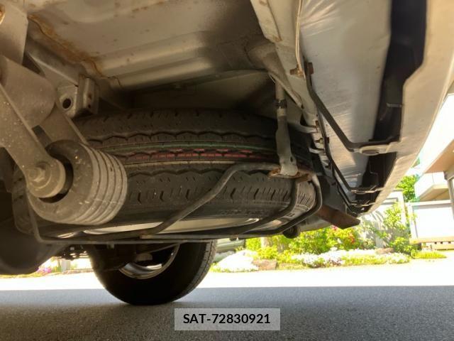 Toyota HIACE WAGON 2013-10 8666247-6