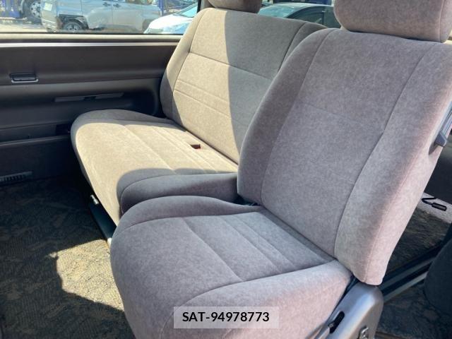 Toyota HIACE WAGON 2001-07 8685654-19