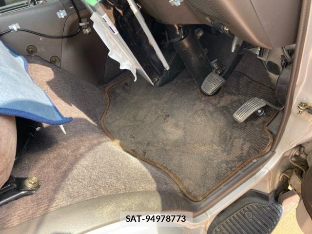 Toyota HIACE WAGON 2001-07 8685654-8