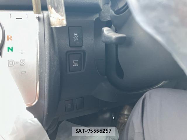 Toyota HIACE WAGON 2023-01 8742596-12