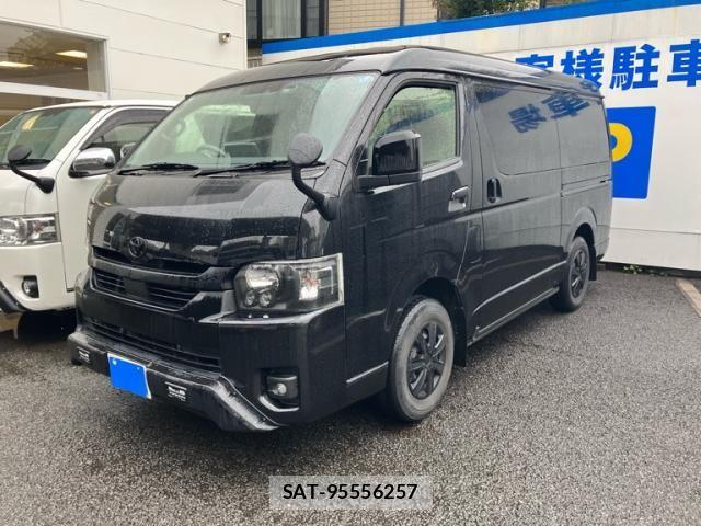 Toyota HIACE WAGON 2023-01 8742596-1