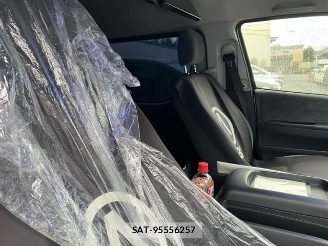Toyota HIACE WAGON 2023-01 8742596-21