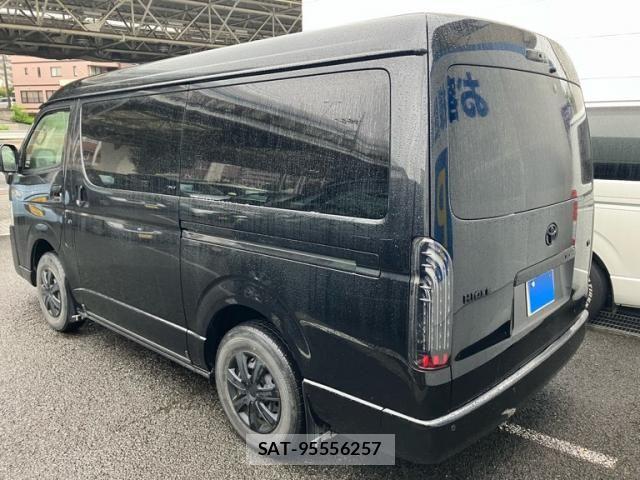 Toyota HIACE WAGON 2023-01 8742596-4