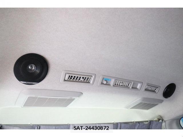 Toyota HIACE WAGON 2022-01 8742595-12