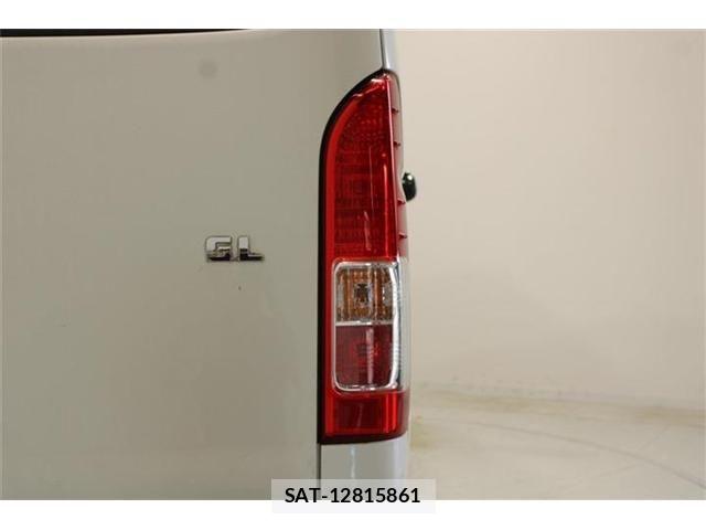 Toyota HIACE WAGON 2015-10 8742603-17
