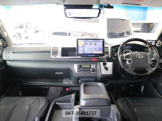 Toyota HIACE WAGON 2022-01 8780494-3