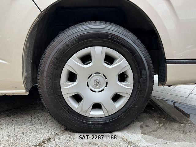 Toyota HIACE WAGON 2020-04 8829325-11