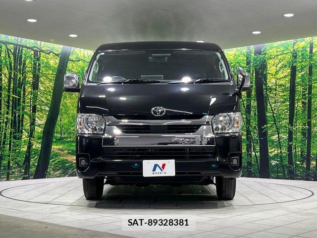 Toyota HIACE WAGON 2023-09 8829324-15