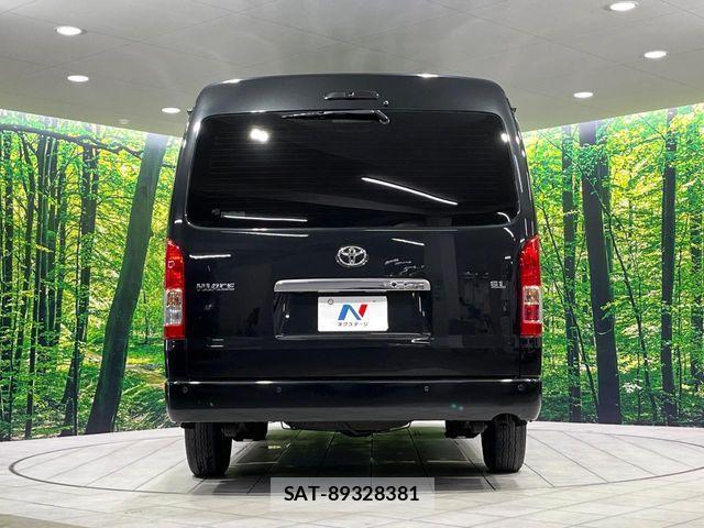 Toyota HIACE WAGON 2023-09 8829324-16