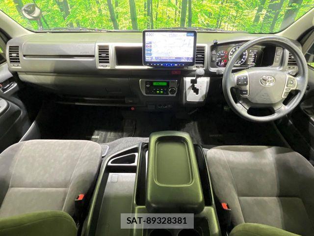 Toyota HIACE WAGON 2023-09 8829324-1