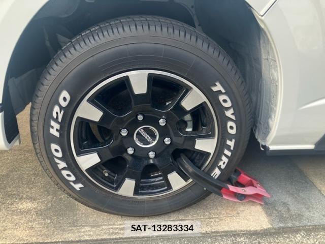 Toyota HIACE WAGON 2023-04 8829323-11