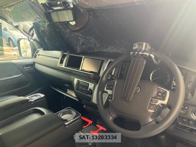 Toyota HIACE WAGON 2023-04 8829323-12