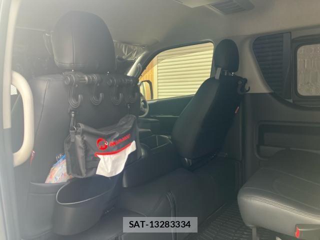 Toyota HIACE WAGON 2023-04 8829323-18