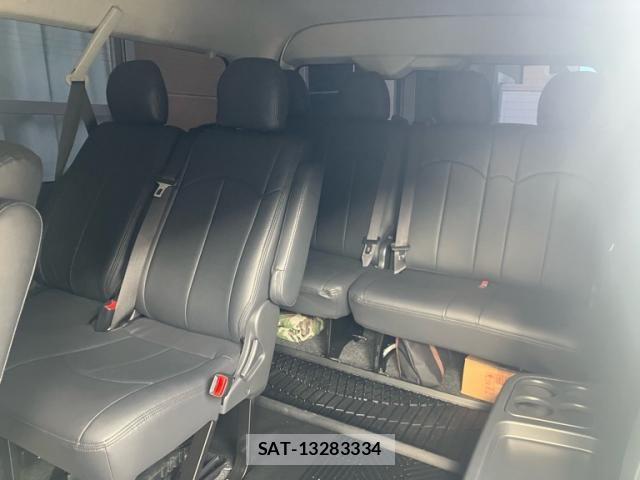 Toyota HIACE WAGON 2023-04 8829323-20