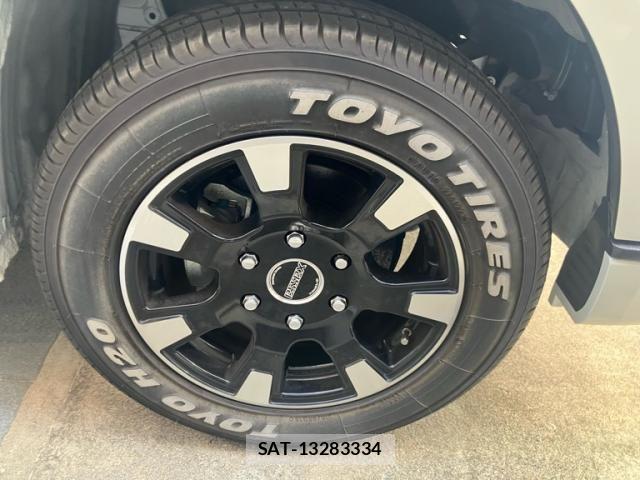 Toyota HIACE WAGON 2023-04 8829323-8