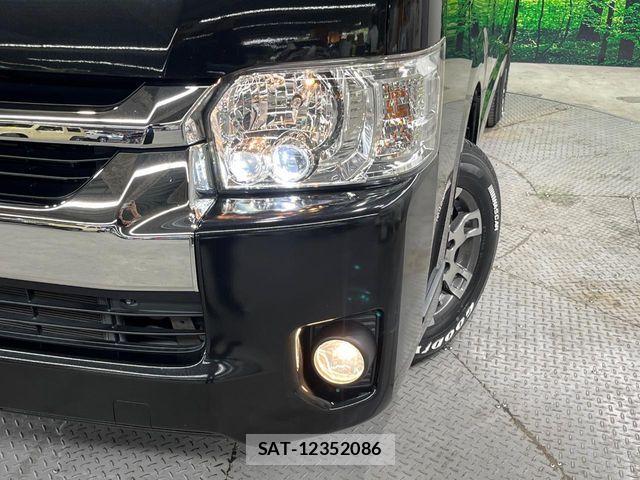 Toyota HIACE WAGON 2020-05 8849255-12