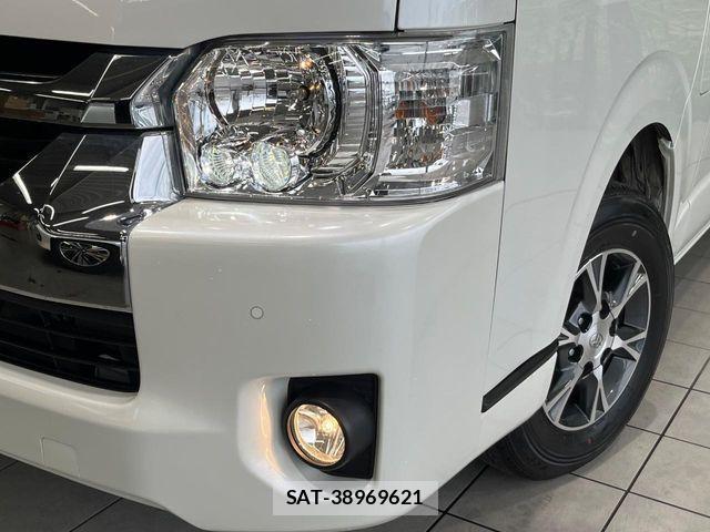 Toyota HIACE WAGON 2022-02 8849253-11