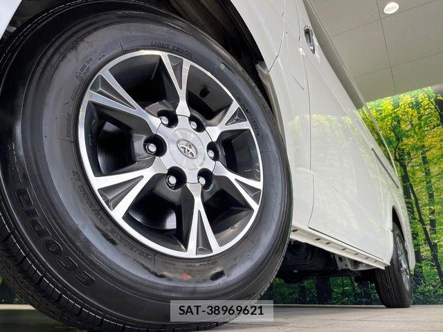 Toyota HIACE WAGON 2022-02 8849253-12