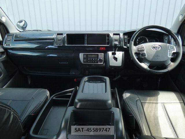 Toyota HIACE WAGON 2023-10 8880018-1