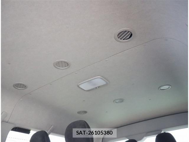 Toyota HIACE WAGON 2026-04 8880017-23
