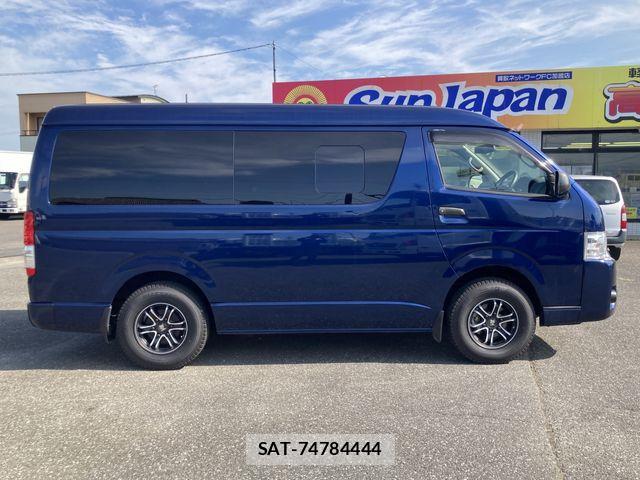 Toyota HIACE WAGON 2019-03 8880020-22