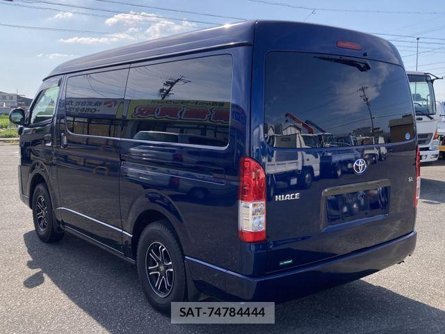 Toyota HIACE WAGON 2019-03 8880020-3