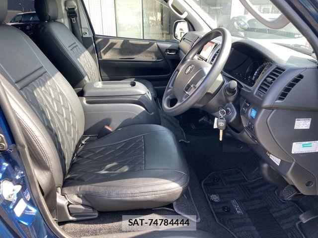 Toyota HIACE WAGON 2019-03 8880020-5