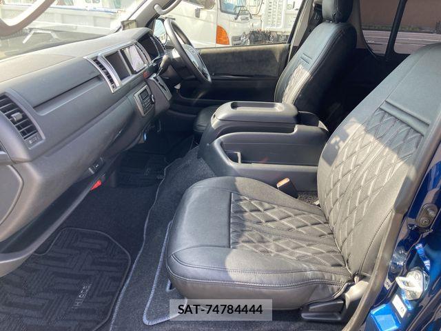 Toyota HIACE WAGON 2019-03 8880020-6