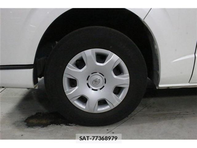 Toyota HIACE WAGON 2019-03 8880021-24