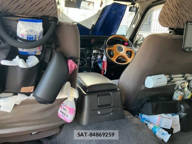 Toyota HIACE WAGON 1996-04 8883698-21