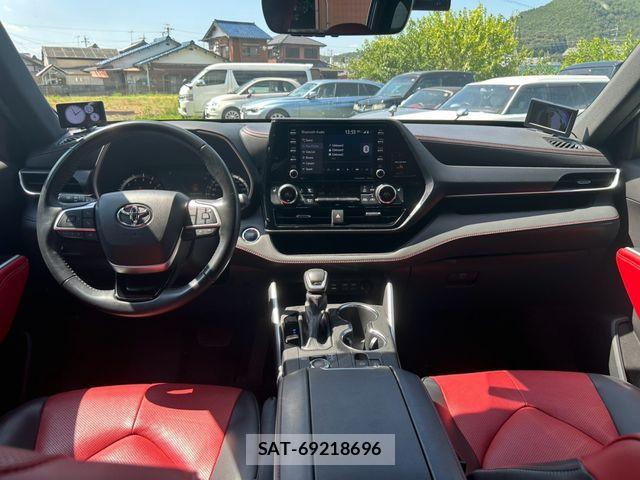 Toyota HIGHLANDER 2022-07 8336110-1