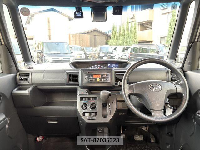 Daihatsu HIJET CADDIE 2016-06 7500847-9