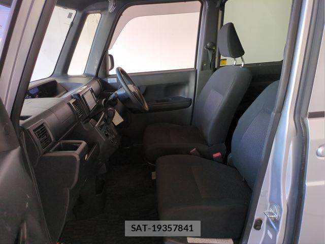 Daihatsu HIJET CADDIE 2018-07 8366198-3