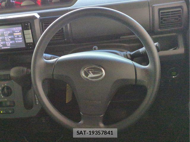 Daihatsu HIJET CADDIE 2018-07 8366198-8