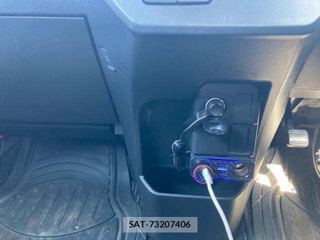 Daihatsu HIJET CADDIE 2018-03 7216142-21