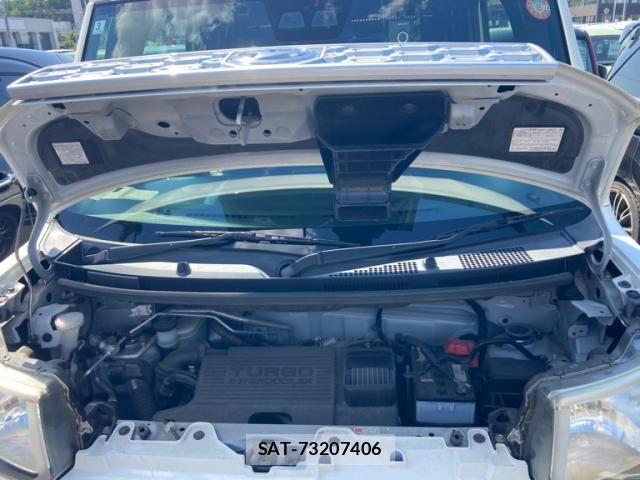 Daihatsu HIJET CADDIE 2018-03 7216142-3