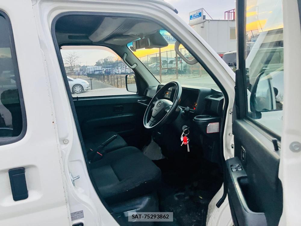 Daihatsu HIJET CARGO 2018-11 678200-8
